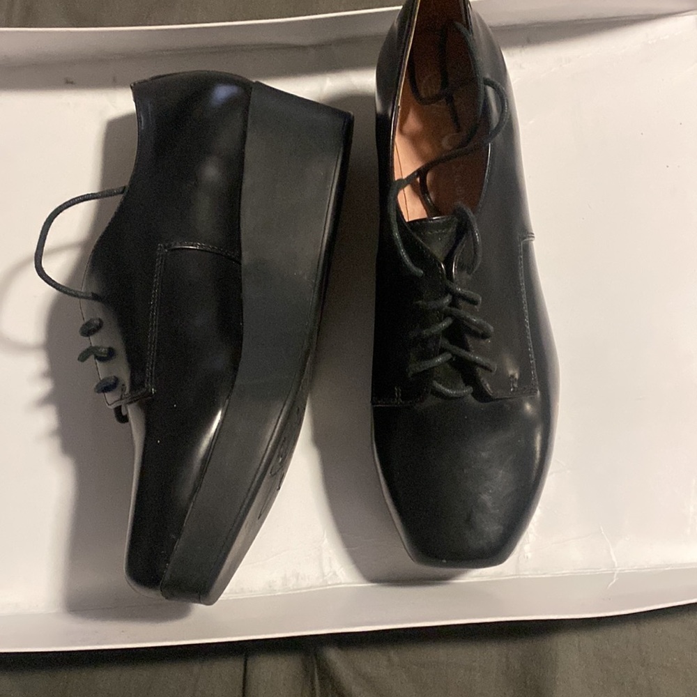 Jeffrey Campbell leather shoes. Sz 9.5 - Picture 2 of 4